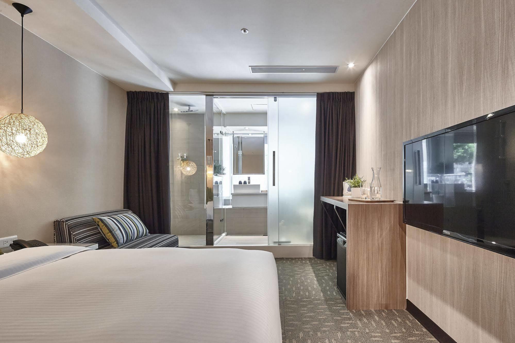 Via Loft Hotel Taipei Exterior photo