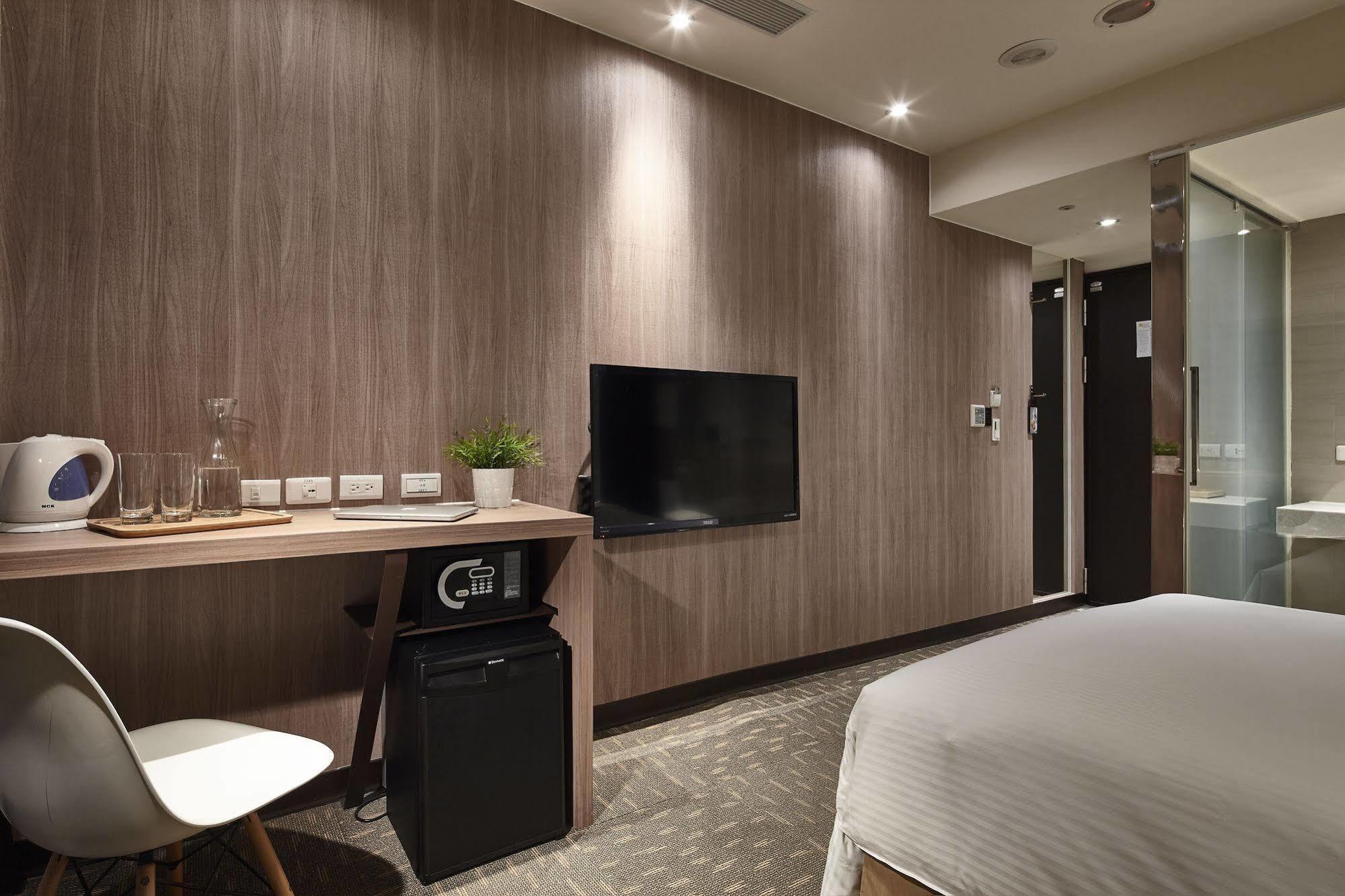 Via Loft Hotel Taipei Exterior photo